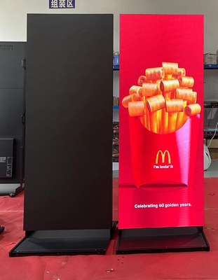 Affiche sans couture P2.5 RVB Smart LED annonçant l'affichage pour le centre commercial