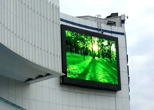 Panneau d'affichage extérieur Front Opening Aluminum Cabinet Advertising de 5FT 4FT P4RGB LED
