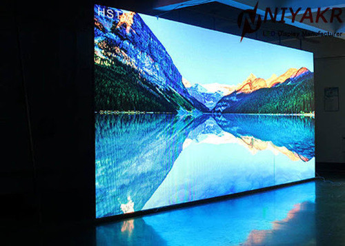 Signes LED de fenêtre illuminée en aluminium pour les solutions publicitaires au détail