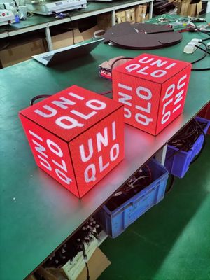 Affichage à LED de cube en P3 RVB avec les signes extérieurs de Digital LED de module de GUEULE