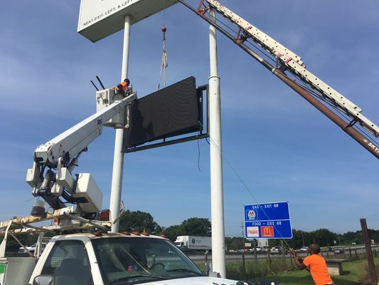 Signes de publicité de Cabinet d'écran de Front Open P10 P8 P6 P5 P4 LED