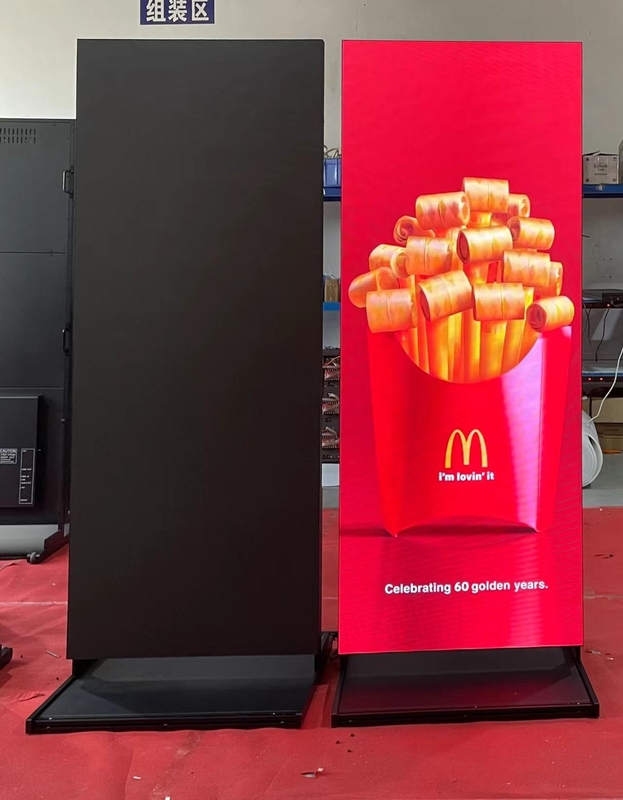 Affiche sans couture P2.5 RVB Smart LED annonçant l'affichage pour le centre commercial