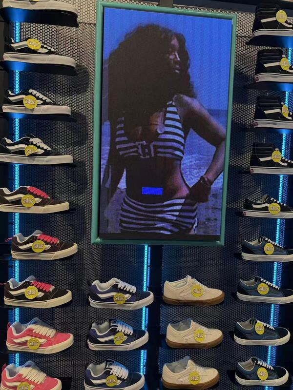 SMD1515 Pixel Configuration led screen outdoor offering life time 000 hours excellent for outdoor digital signage and events